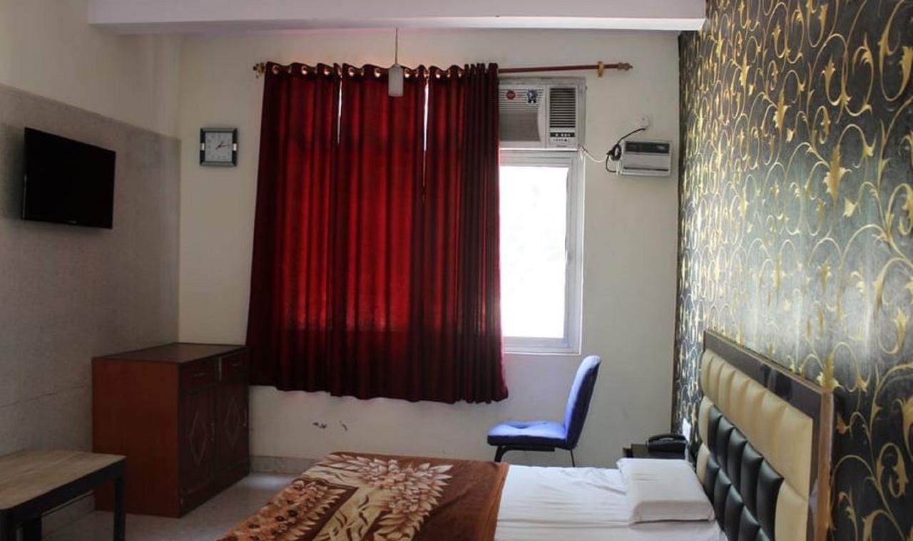 Hotel Apsara , By Soank Hospitality Haridwār Εξωτερικό φωτογραφία